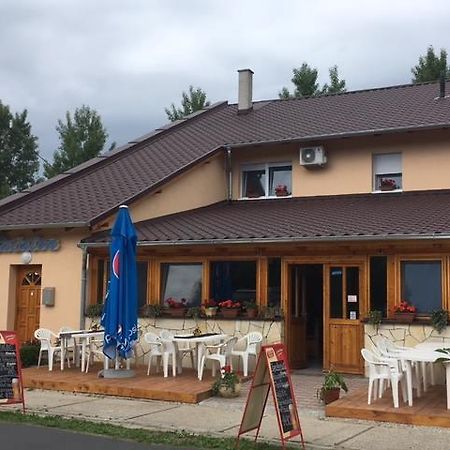 Balaton Panzio Bed & Breakfast Balatonberény Exterior foto