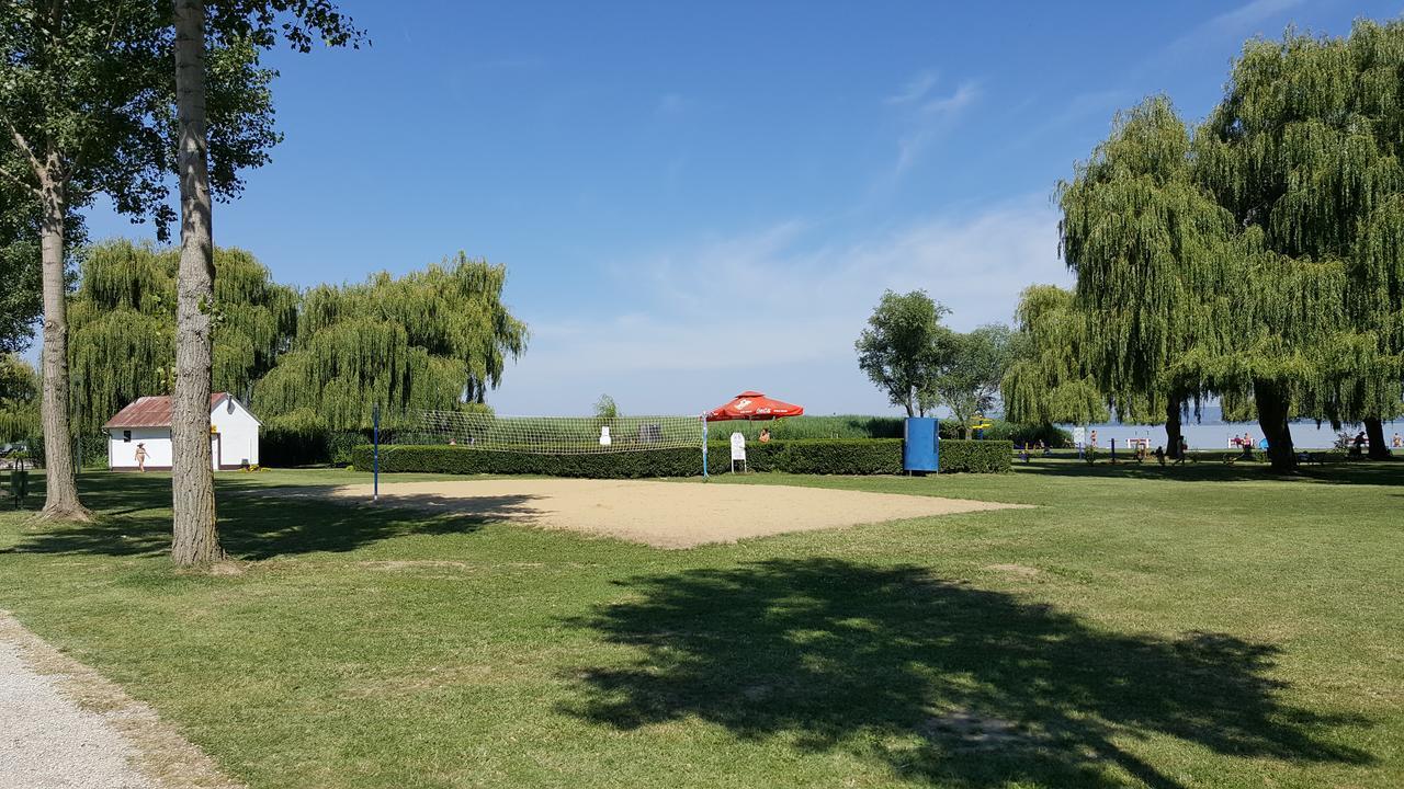 Balaton Panzio Bed & Breakfast Balatonberény Exterior foto