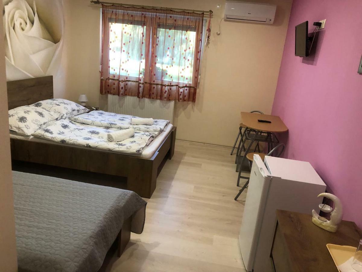Balaton Panzio Bed & Breakfast Balatonberény Exterior foto